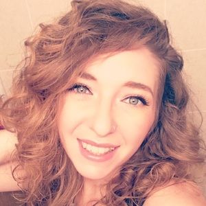 Meet your Posher, Nikki